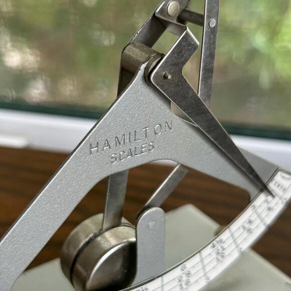 Vintage Hamilton Postal Scale – Mid-Century Metal Desk Scale 5.25” - Picture 8 of 10